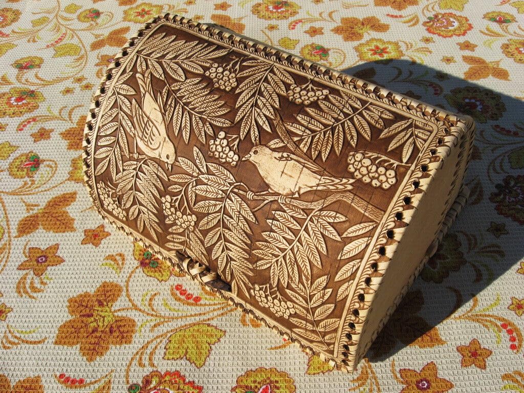 Birds Pattern Birch Bark Bread Box Q8588